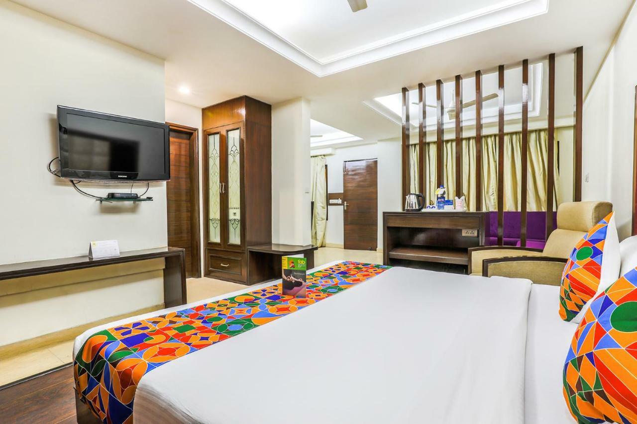 Fabhotel Metro35 Csandígarh Kültér fotó